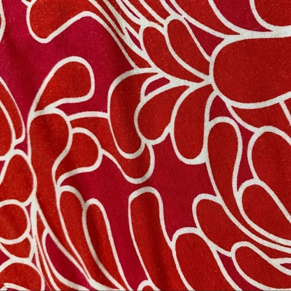 H&M Rayon two tone red/pink + white outlined flowers sz 10 + summer + casual